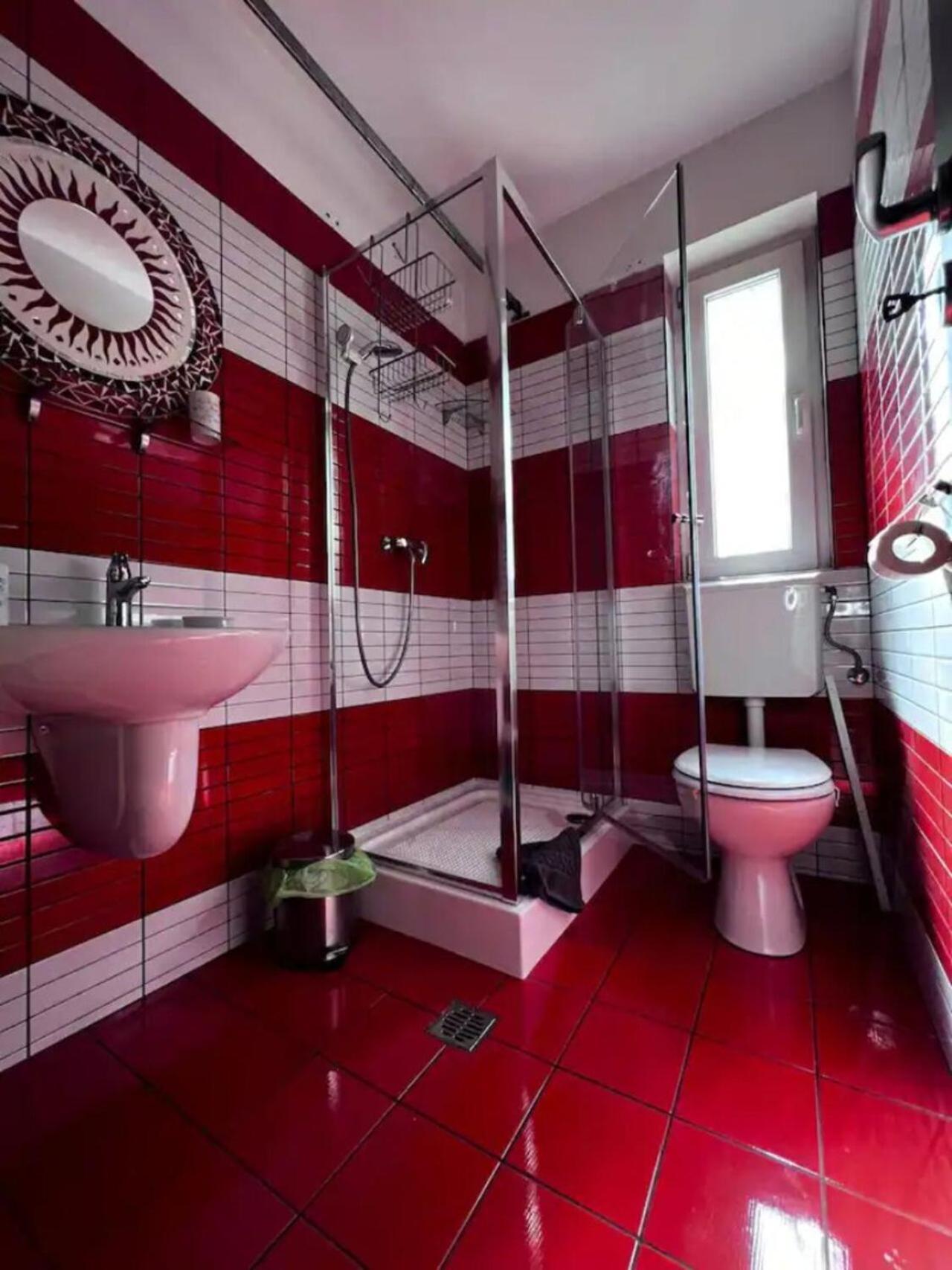 Vila Luminoasa Cu Curte Privata Бухарест Экстерьер фото